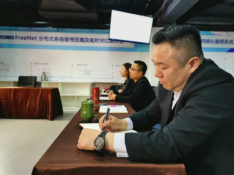 喜庆二 奋进新征程丨ZOBO榴莲视频在线免费观看组织全体党员及员工代表集体收看党的二召开盛况直播