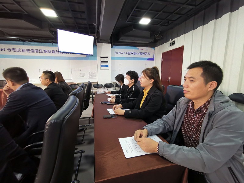 喜庆二 奋进新征程丨ZOBO榴莲视频在线免费观看组织全体党员及员工代表集体收看党的二召开盛况直播