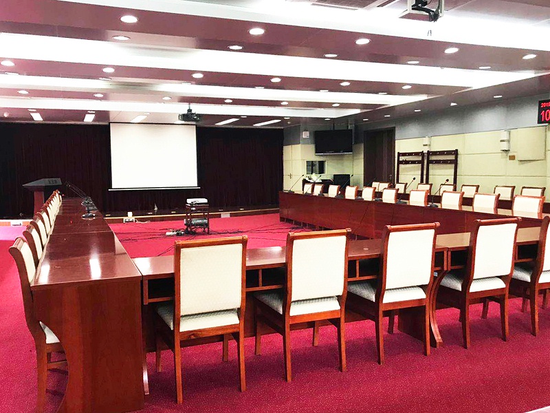 解决会议室榴莲网站在线观看设备中的噪音和干扰问题