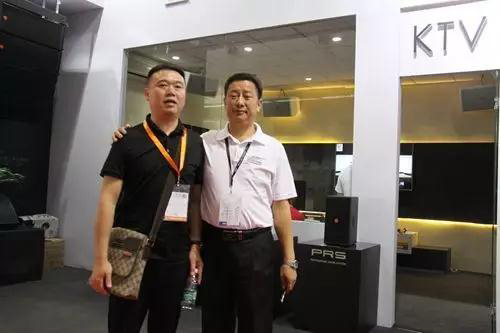剧场榴莲网站在线观看灯光