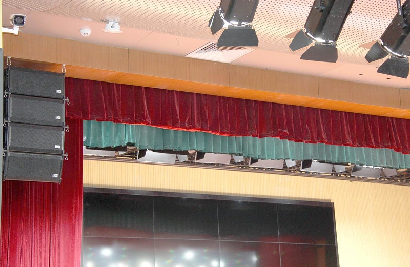 北京二中学校礼堂蒙特宝舞台榴莲网站在线观看
