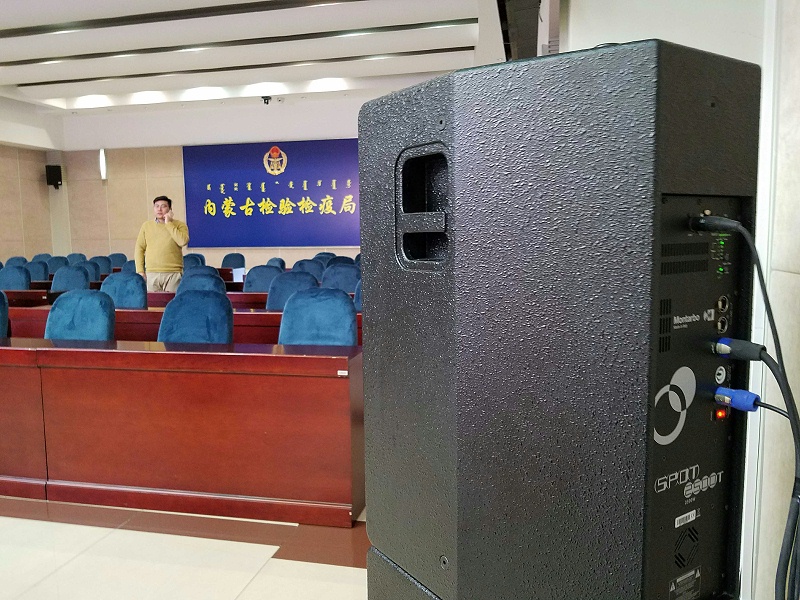 连接会议室榴莲网站在线观看设备需要注意的问题