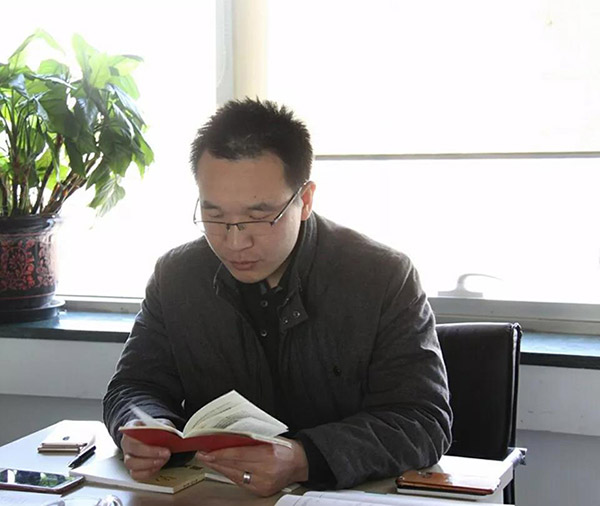 ZOBO榴莲视频在线免费观看党支部召开专题理论学习活动