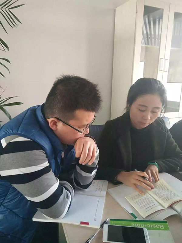 ZOBO榴莲视频在线免费观看党支部召开专题理论学习活动