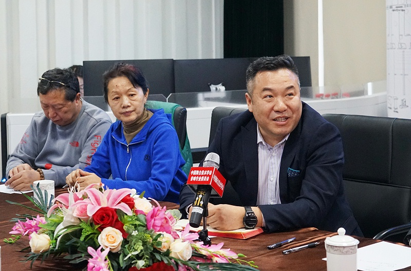自信自强守正创新 踔厉奋发勇毅前行 | 中国舞台美术学会联合ZOBO榴莲视频在线免费观看举办主题座谈研讨会学习领会党的二报告精神