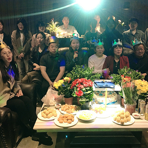 ZOBO榴莲视频在线免费观看2021年季度生日会