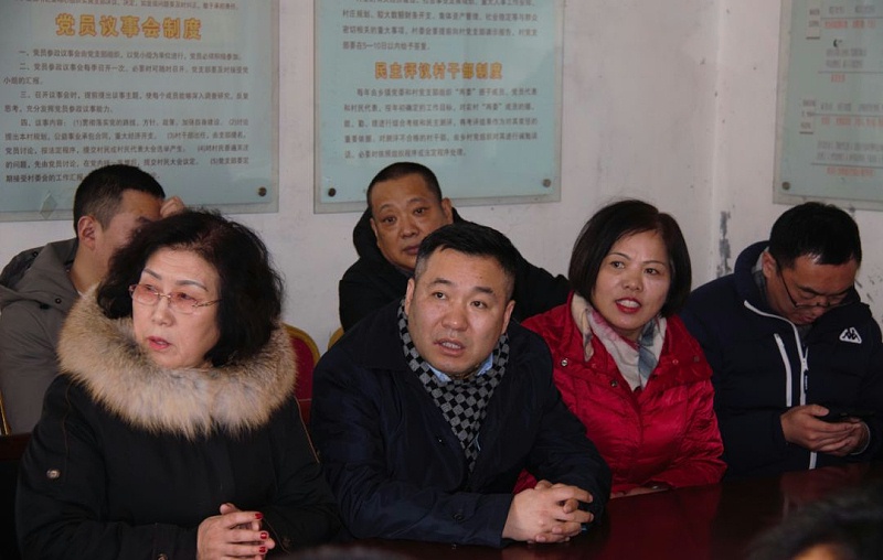 7爱照涞源，ZOBO榴莲视频在线免费观看党支部寒冬送暖扶贫活动